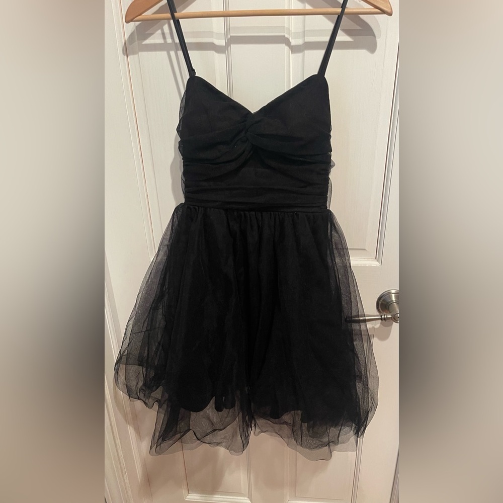 Next/Up Elegant Black Women’s Tulle Mini Dress 1/2